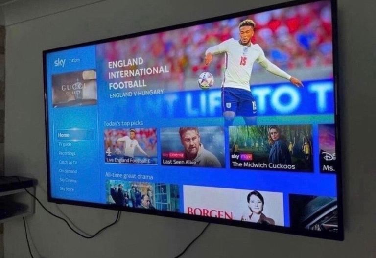 Samsung 40” Led   Full Hd 1080P tv   Good condition-  wall mountable -  Not Smart