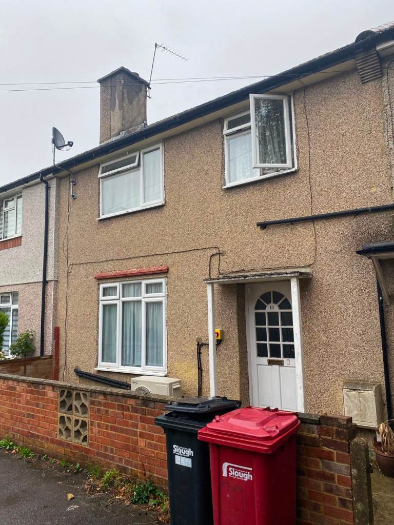 Refurbished Ground Floor Studio Flat in Cippenham, Slough area