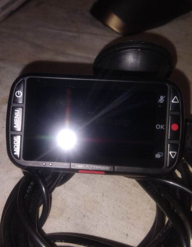 NEARLY NEW - NEXTBASE CAR DASHCAM - FHD - WIDE ANGLE - 64GB - DELIVERY
