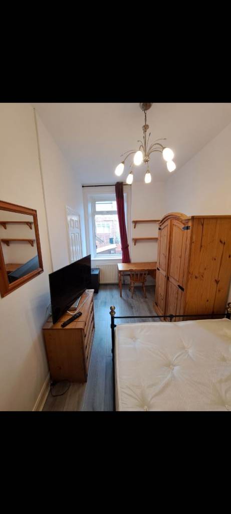 DOUBLE ROOM TO RENT