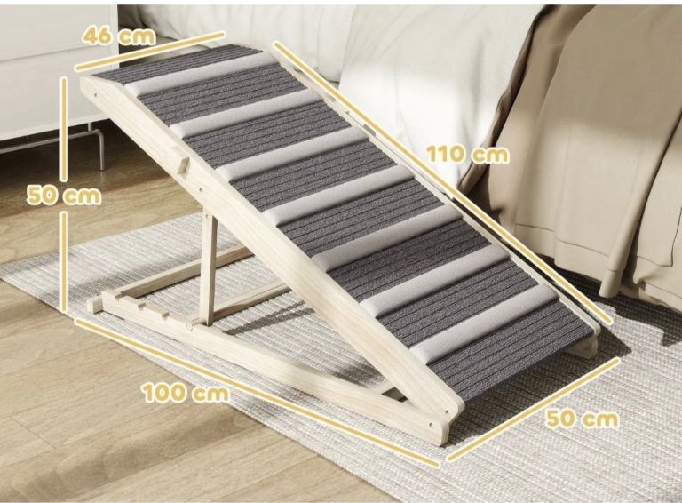 PawHut Dog Ramp - Has 4 Adjustable Height Levels- Brand New In Box
