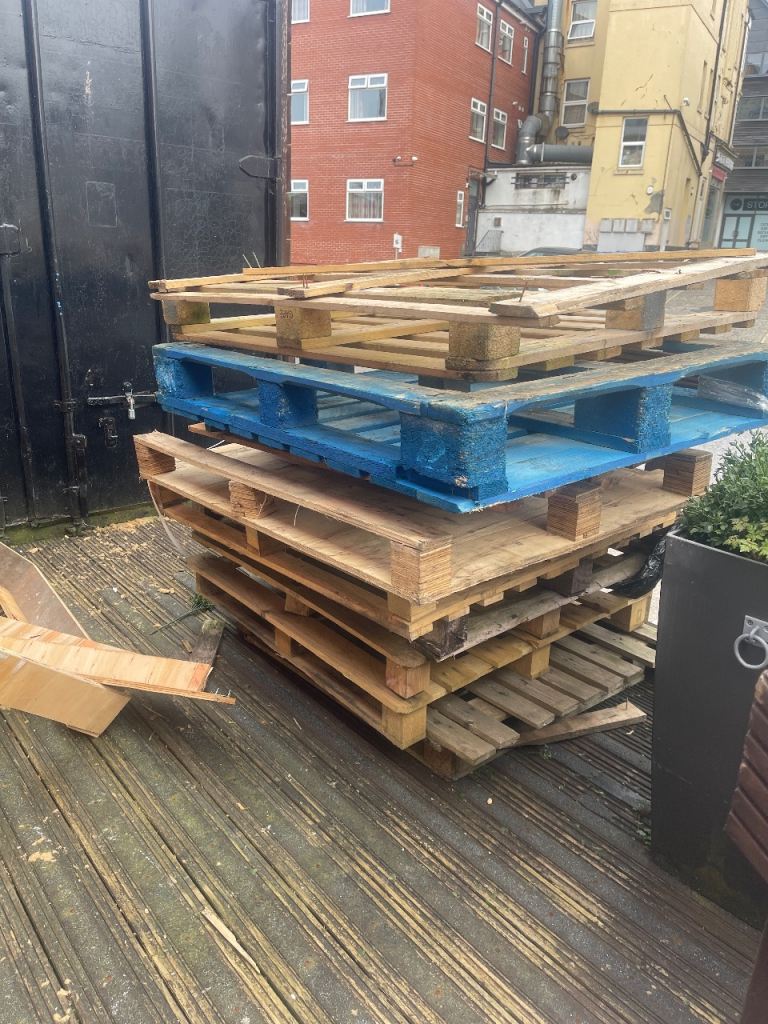 Wooden pallets 