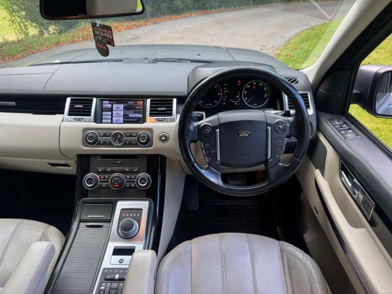 LAND ROVER RANGE ROVER SPORT 3.0 SD V6 HSE 2013
