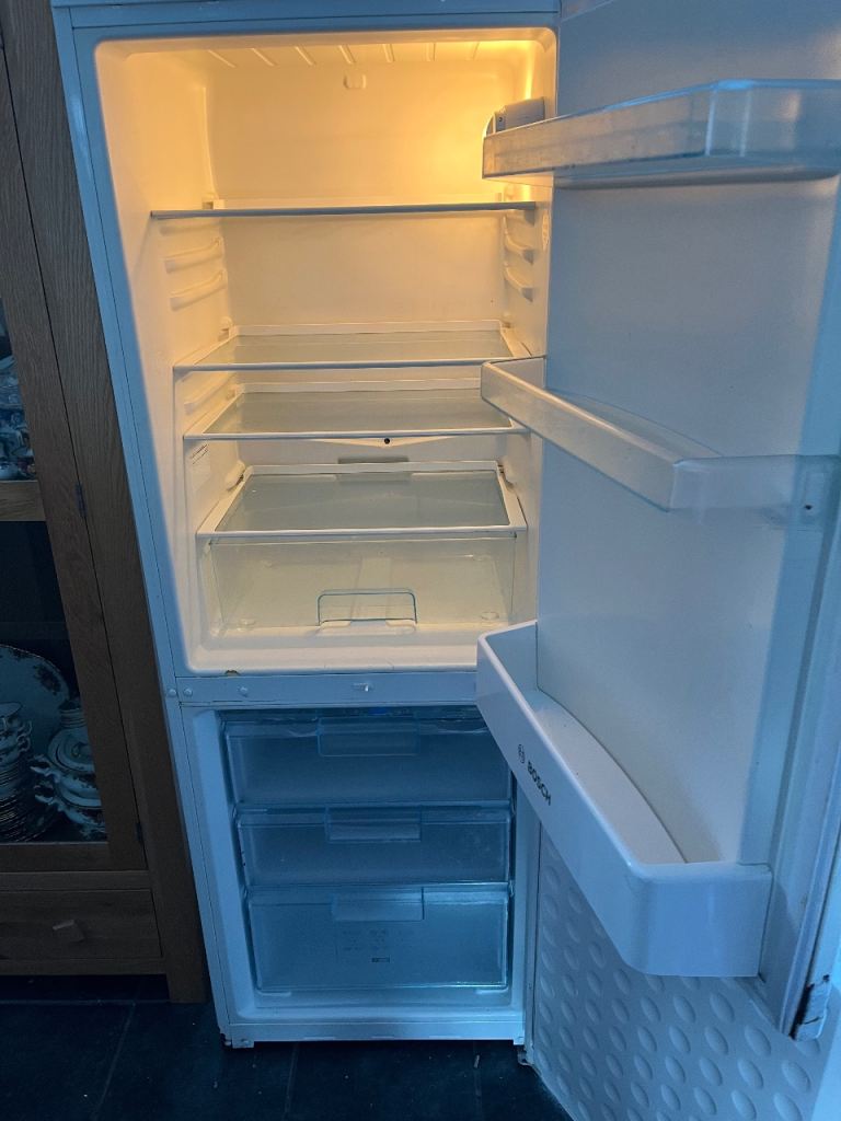 Bosch fridge freezer - cheap 
