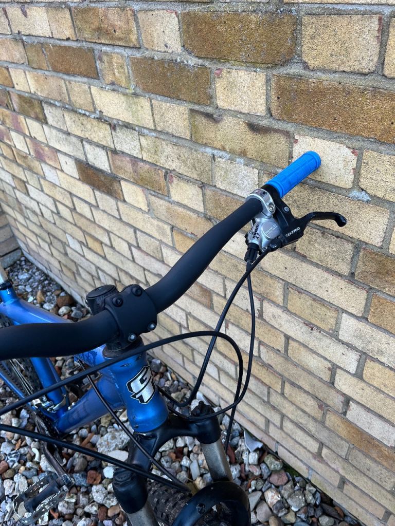 GT Chucker Medium Mountain Bike *FULLY SERVICED* New Tyres Disc Brakes