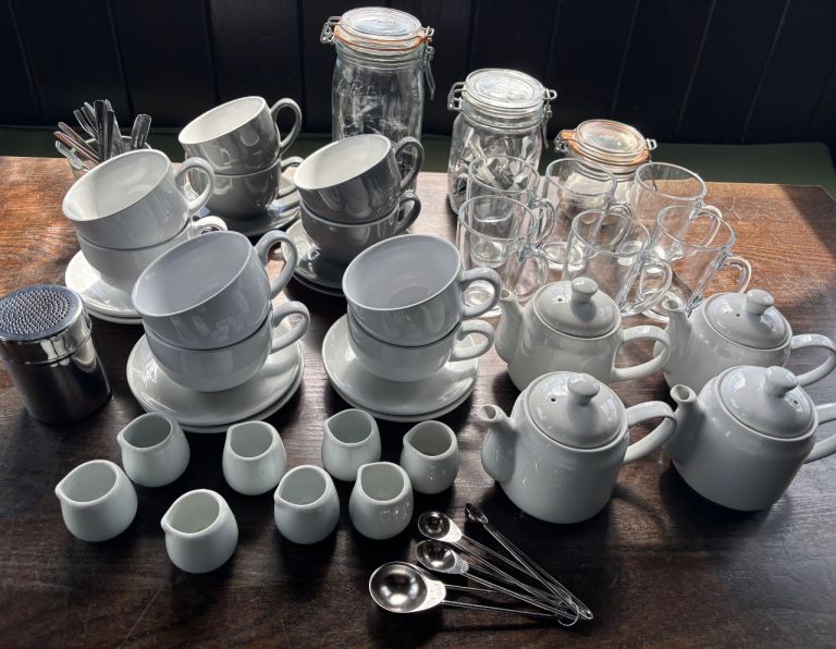 TEA & COFFEE SETS