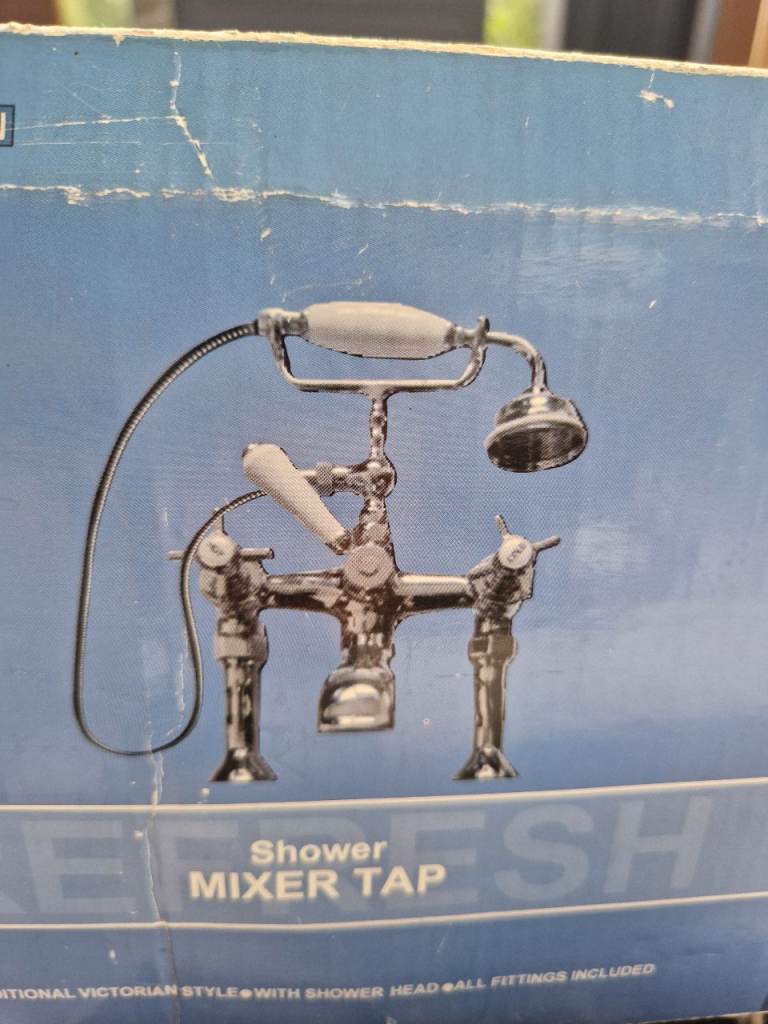 NEW! Victorian bath mixer tap