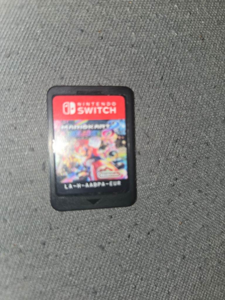 Nintendo Switch Mario Kart Game Cartridge - Good Condition