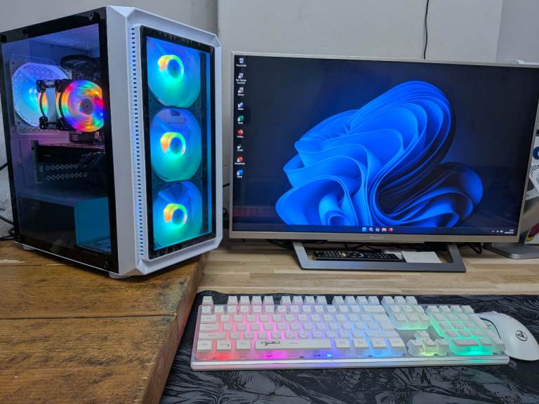 HP Z420 - E5 2697 V2 *i7-8700K - 256GB RAM - NVIDIA K2000 - 120GB