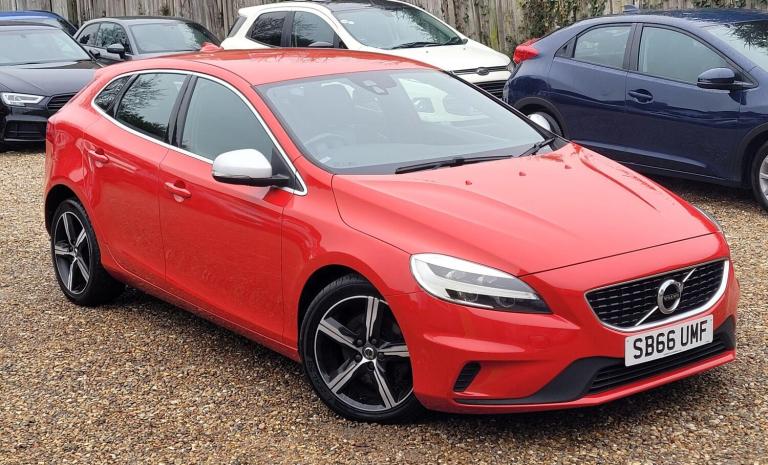 2016 Volvo V40 2.0 T2 R-Design Euro 6 (s/s) 5dr HATCHBACK Petrol Manual