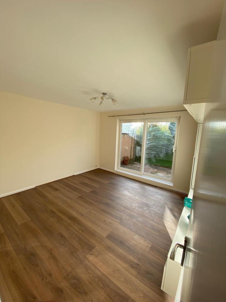 Semi detached house for rent 