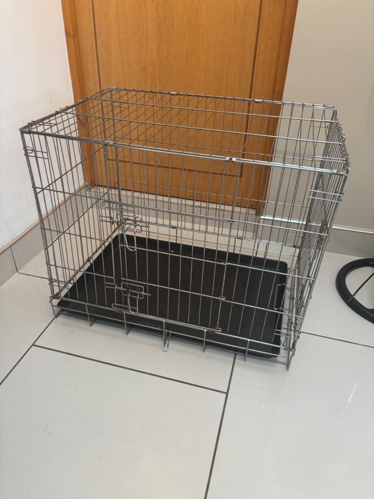 Medium size dog crate 