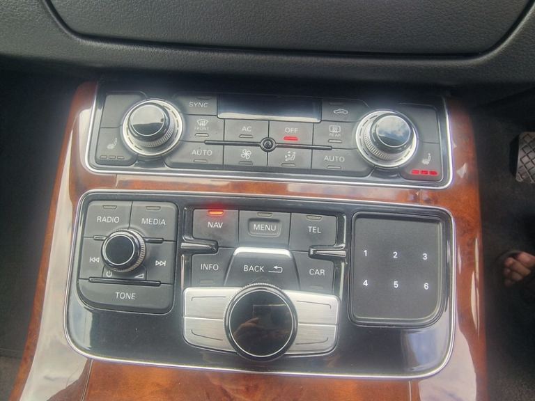 2011 Audi A8 TDI QUATTRO SE EXECUTIVE SALOON Diesel Automatic