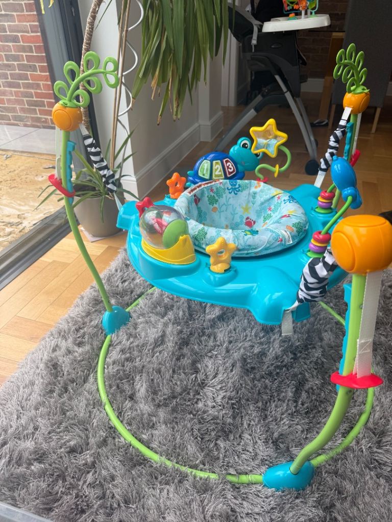 Baby bouncer 