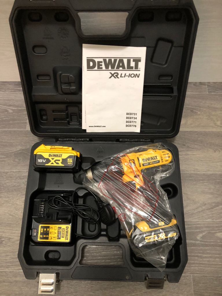 NEW DEWALT DCD776C1 18v XR LITHIUM ION COMBI DRILL