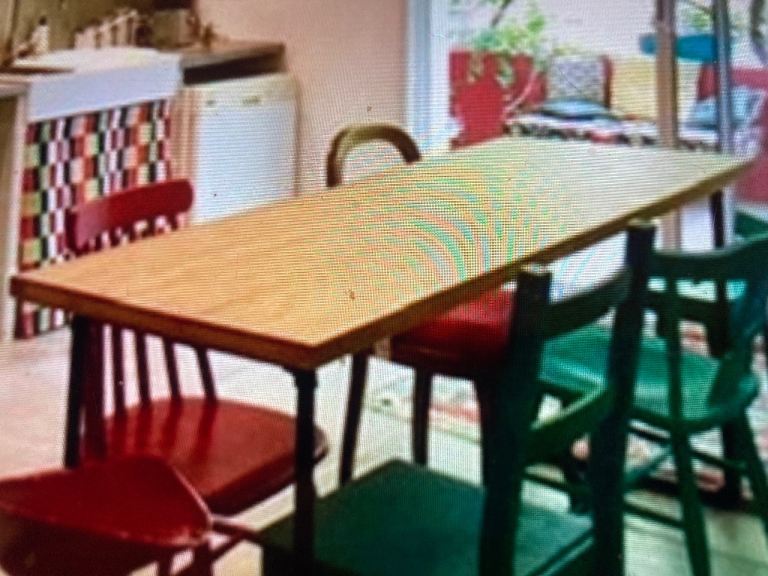 Dining table 