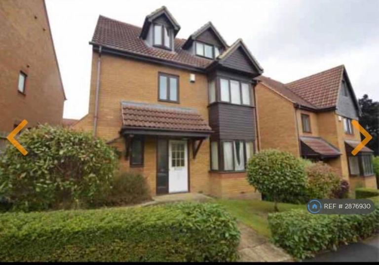 6 bedroom house in Knapp Gate, Shenley Church End, Milton Keynes, MK5 (6 bed) (#2876930)