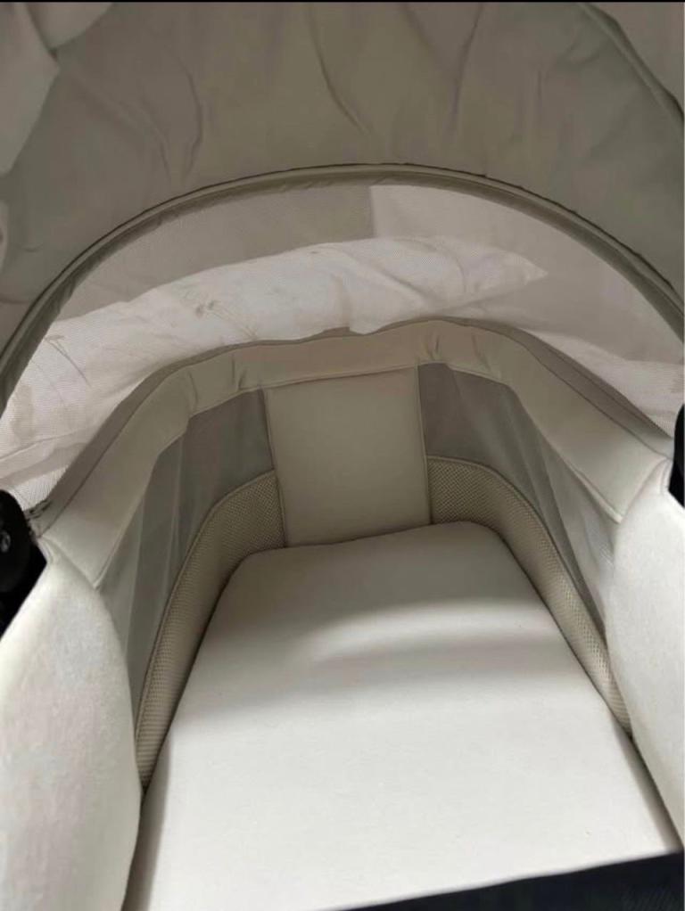 Nuna Mixx carrycot/bassinet