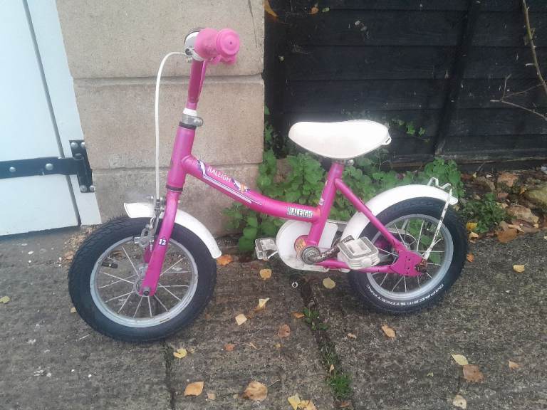 Chids age 2 + 3 Raleigh Bike