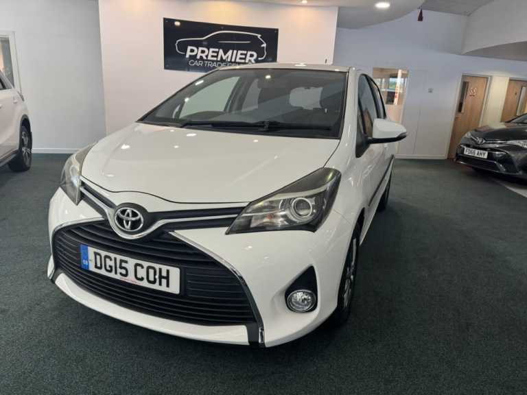 2015 Toyota Yaris 1.33 VVT-i Icon 5dr 5 Door Hatchback Petrol Manual