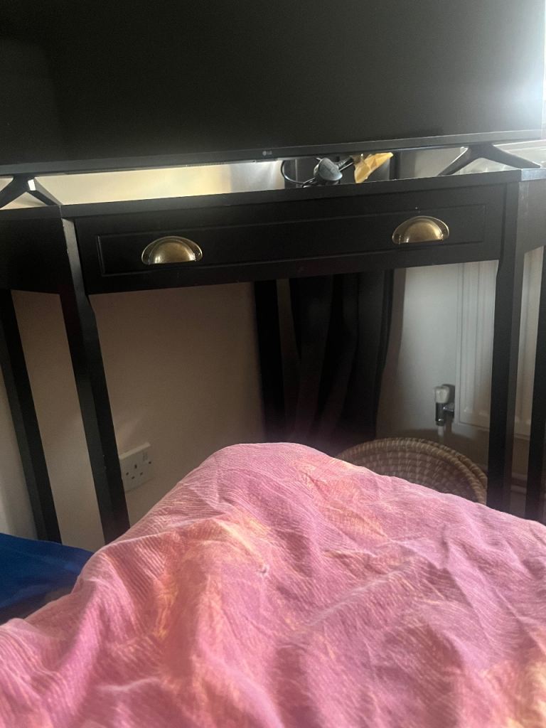 Black corner desk 