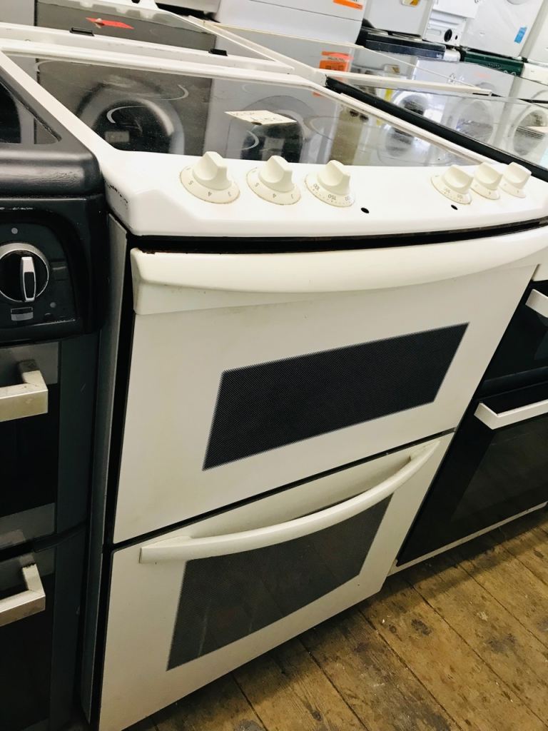 🚚 zanussi 60CM wide electric cooker can deliver £150