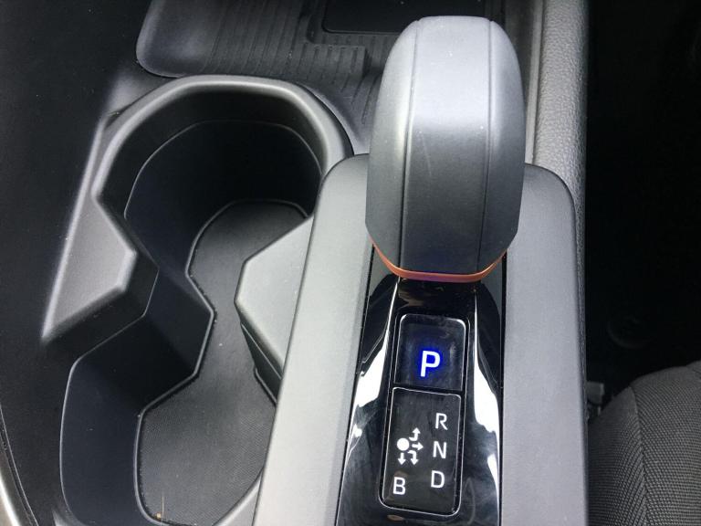 2024 Toyota C-HR 1.8 Hybrid Design 5dr CVT HATCHBACK PETROL/ELECTRIC Automatic