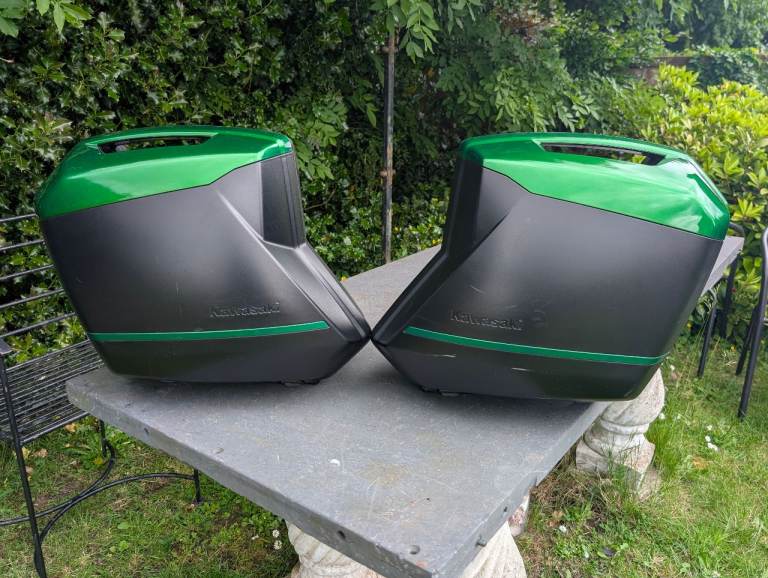 2022 Kawasaki H2SXSE panniers/liners