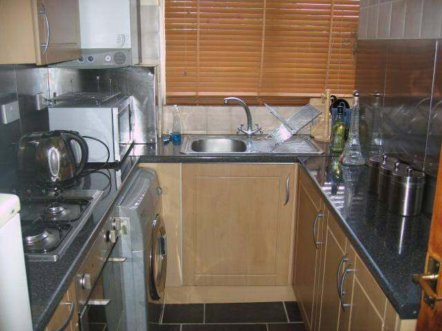 NICE 1 BEDROOM in ILFORD,  E12 6JW for £1100pcm..ALL BILLS INCLUDED .. AVAILABLE IN APRIL !!!