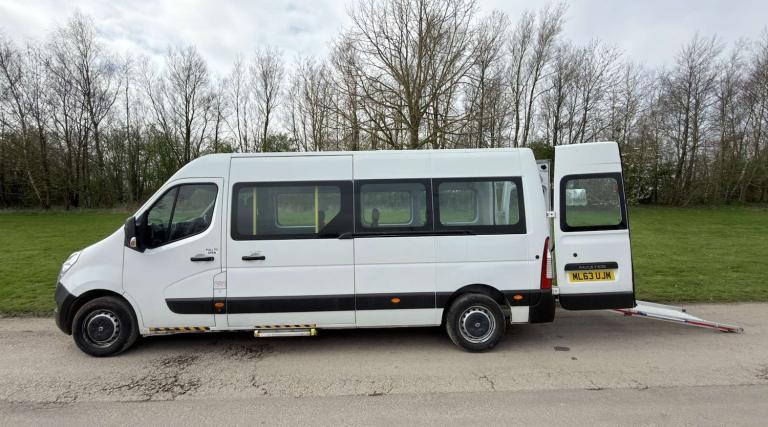 2014 Renault Master 2.3 DCI LM35 Wheelchair Accessible Vehicle Minibus WAV Panel Van Diesel Manual
