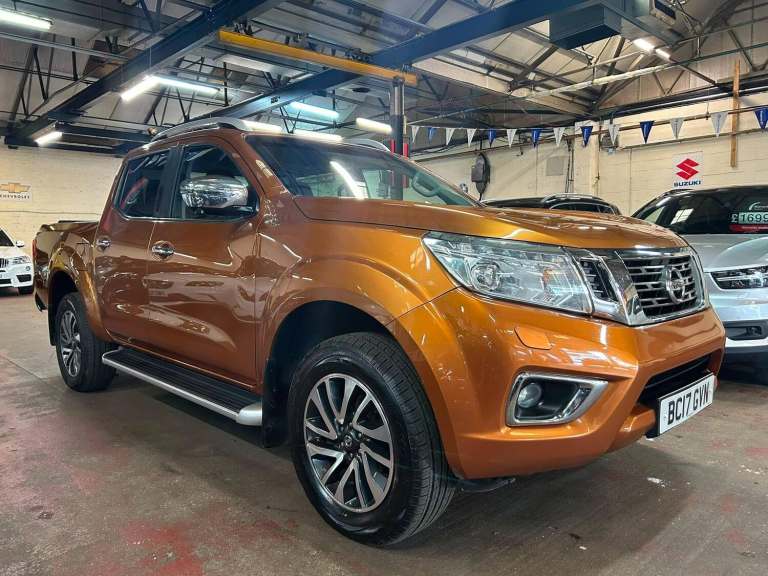 2017 Nissan Navara 2.3 dCi Tekna 4WD Euro 6 (s/s) 4dr PICK UP Diesel Manual
