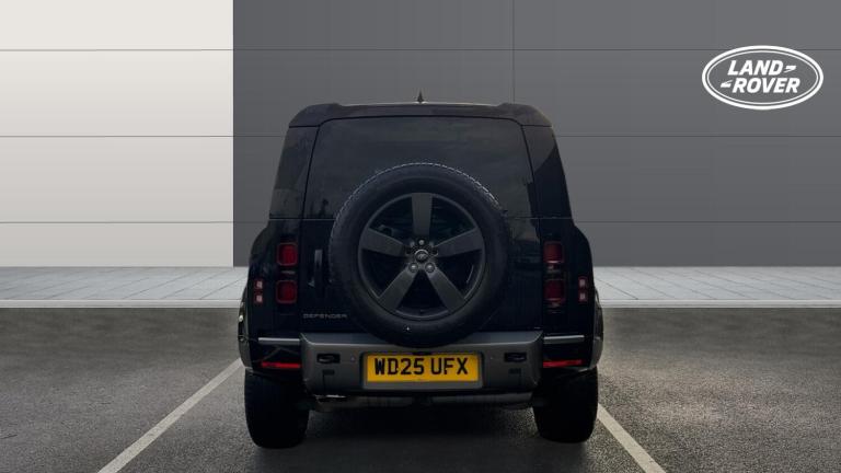2025 Land Rover Defender 3.0 D250 X-Dynamic HSE 90 3dr Auto Diesel Estate Estate Diesel Automatic