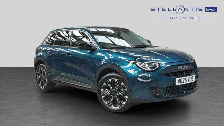 2025 Fiat 600 1.2 MHEV La Prima SUV 5dr Petrol Hybrid e-DCT Euro 6 (s/s) (136 ps) SUV Hybrid Auto...
