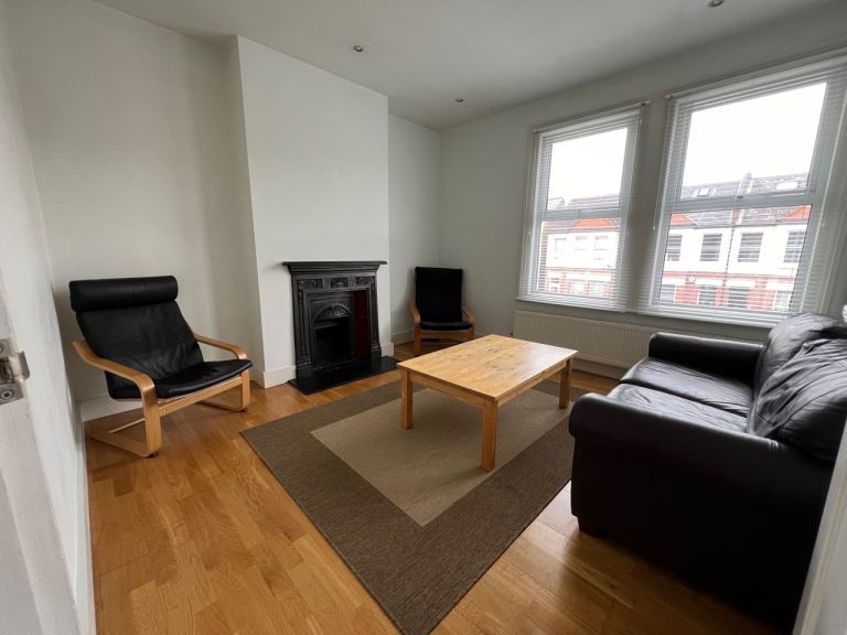 Newly refurbished two double bedroom first floor flat