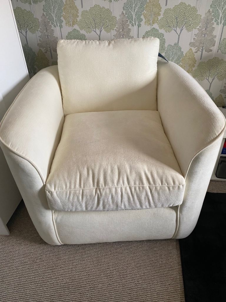New Designer marshmallow type swivel chair 