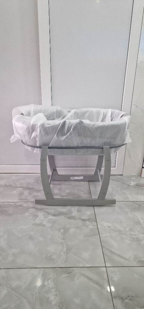 New Baby Bassinet with Mattress and Stand – Grey