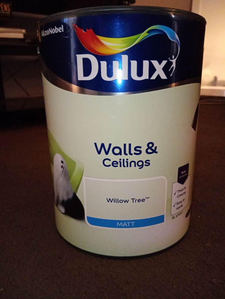 Dulux Willow Tree Matt Paint - Walls & Ceilings