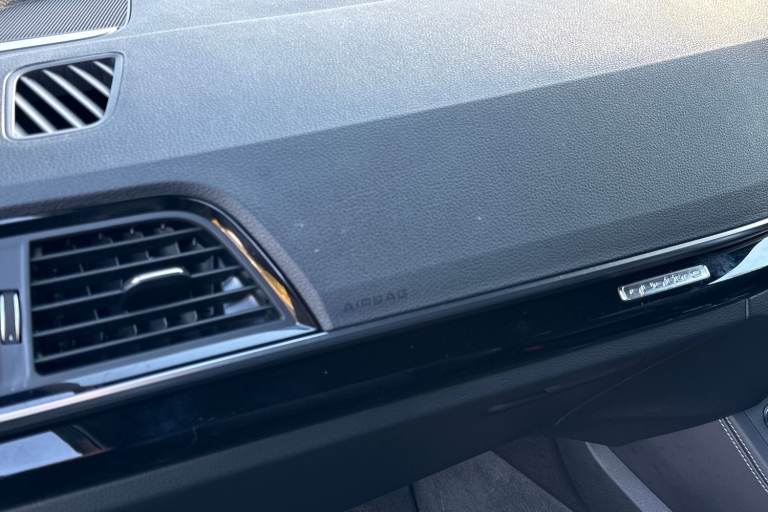 2022 Audi Q5 Edition 1 40 TDI quattro 204 PS S tronic SUV DIESEL Automatic