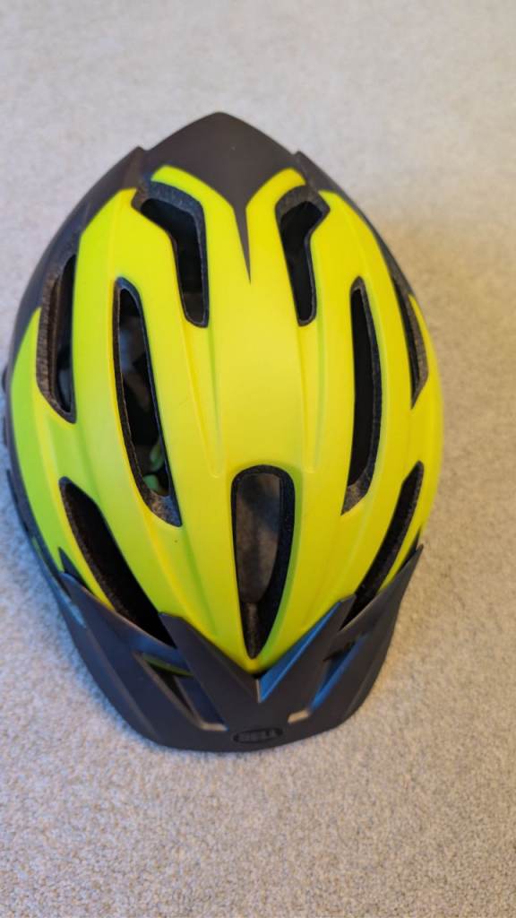 Bicycle helmet 