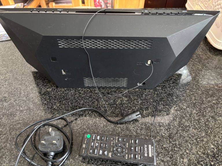 Sony Personal Audio System CMT-BT60B