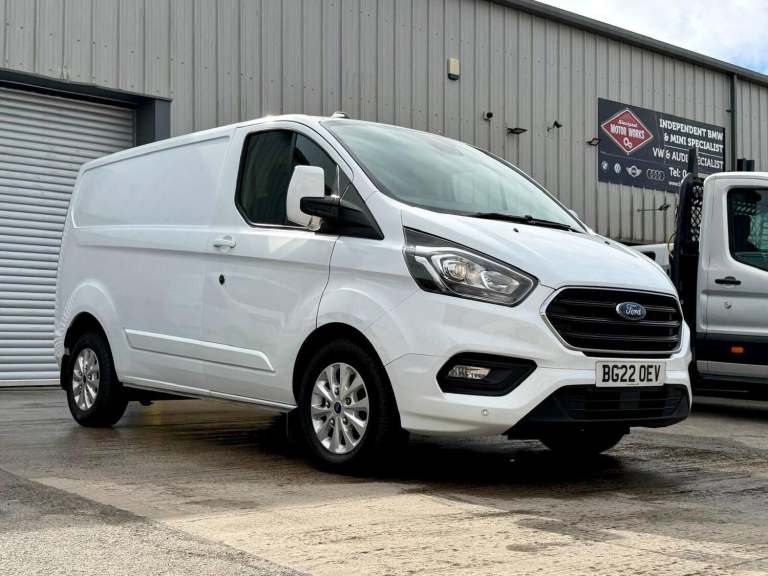 2022 Ford Transit Custom 1.0 340 Fox 13.6kWh Limited Auto L1 H1 Euro 6 5dr PANEL VAN Petrol/Elect...
