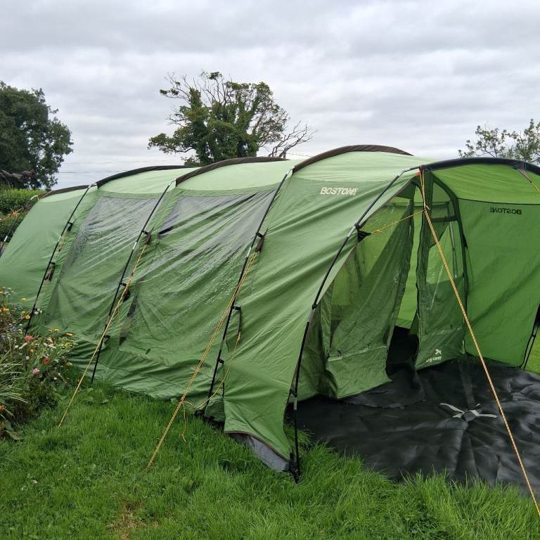 Easy Camp Boston 600 6-Man Tent – Green, Good Condition