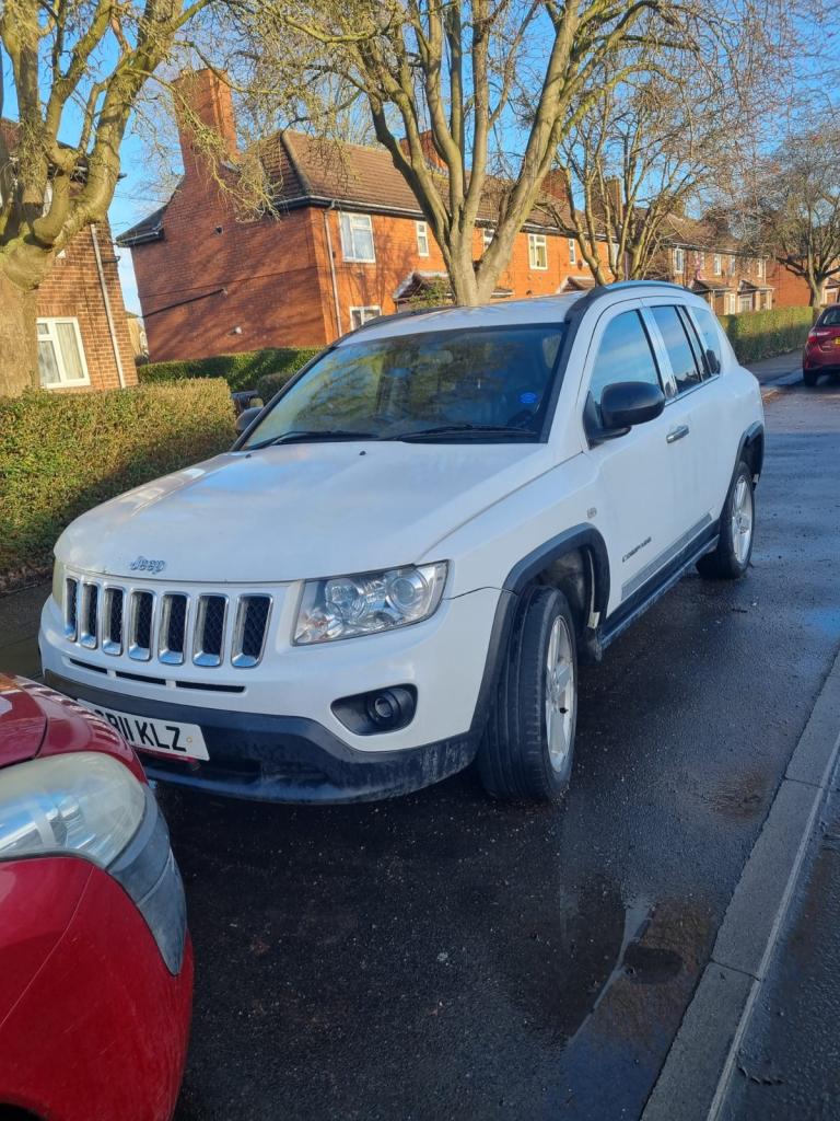Jeep compass 2011, 4 wheel drive. 
