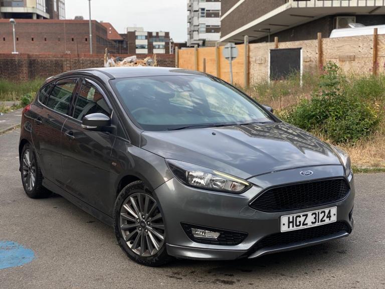 2017 Ford Focus 1.0T EcoBoost ST-Line Euro 6 (s/s) 5dr HATCHBACK Petrol Manual
