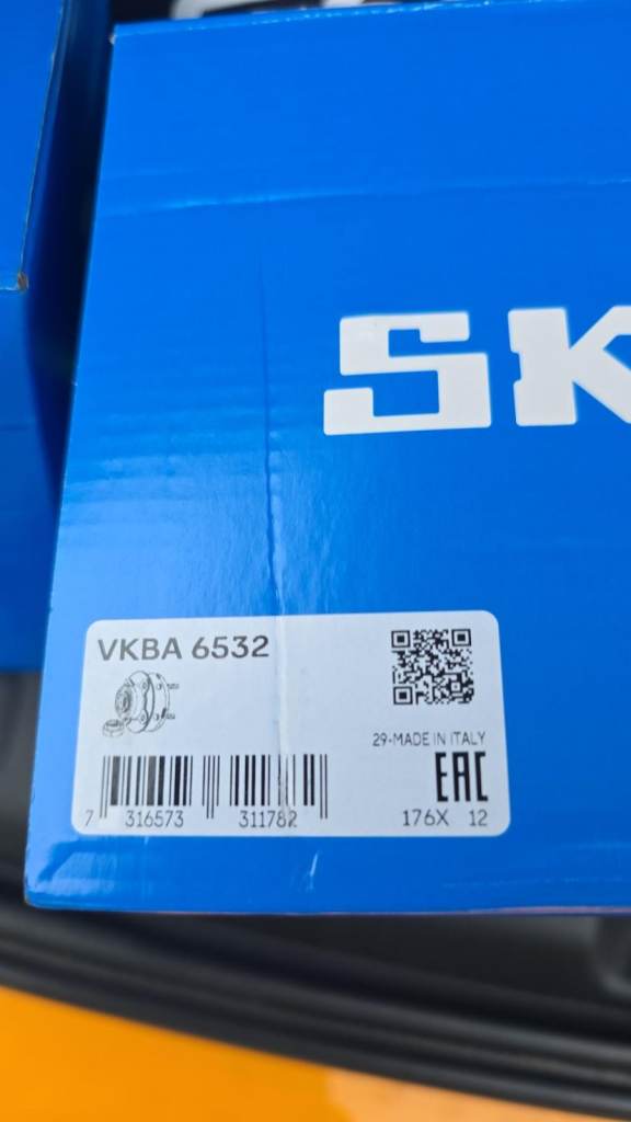 SKF wheel bearing for volvo cars 
