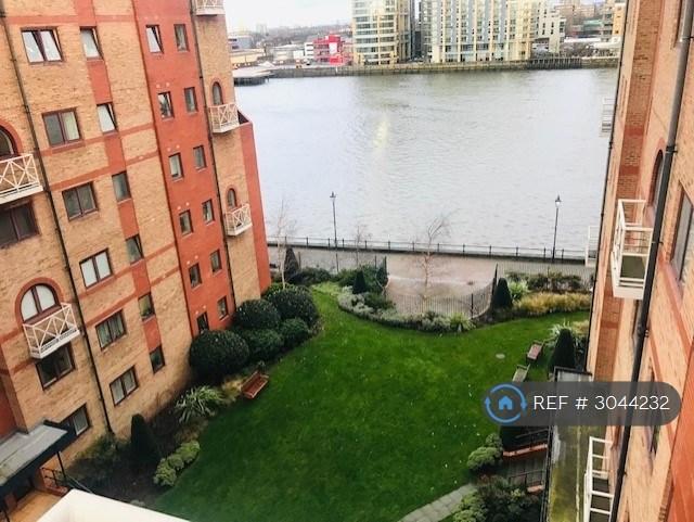 2 bedroom flat in Watermans Quay, London, SW6 (2 bed) (#3044232)