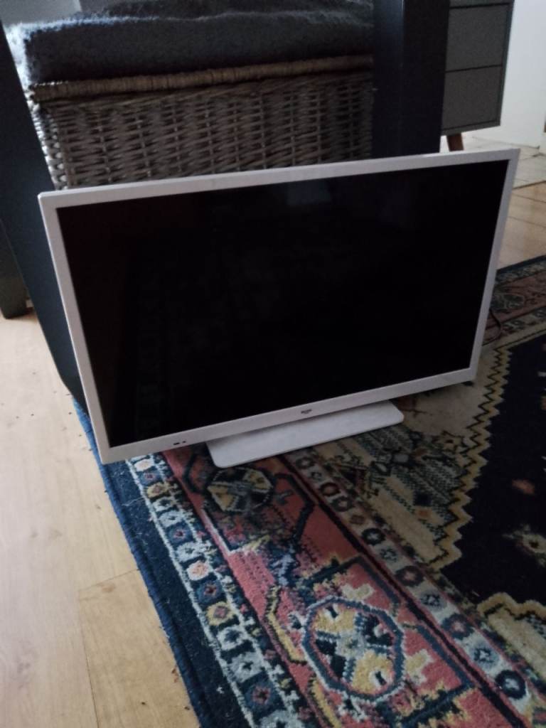 24" Bush smart TV with built in DVD player