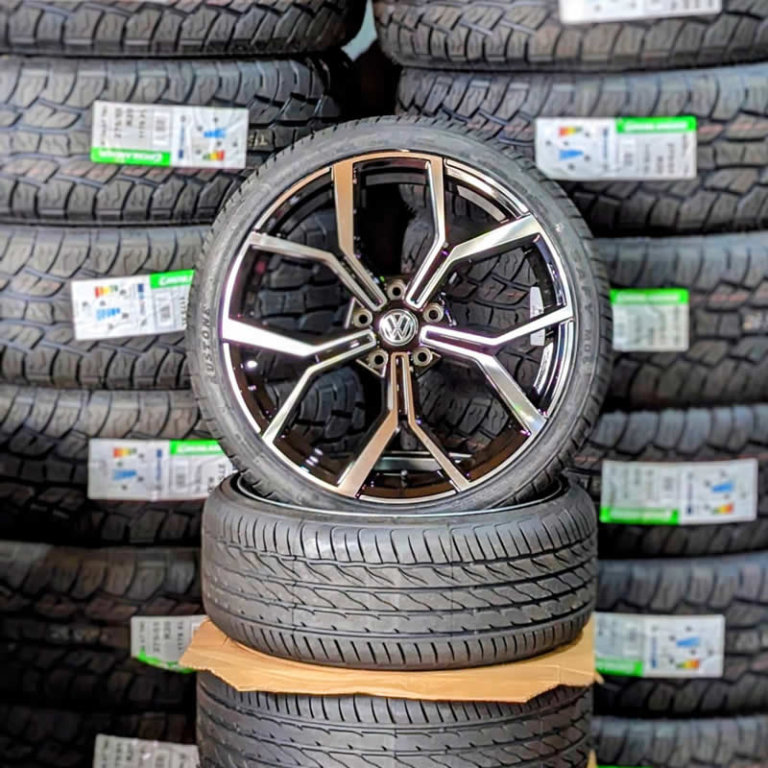 BRAND NEW.. 19" GTI-P ALLOYS & TYRES FOR GOLF,LEON ETC! THIS WEEK ONLY!