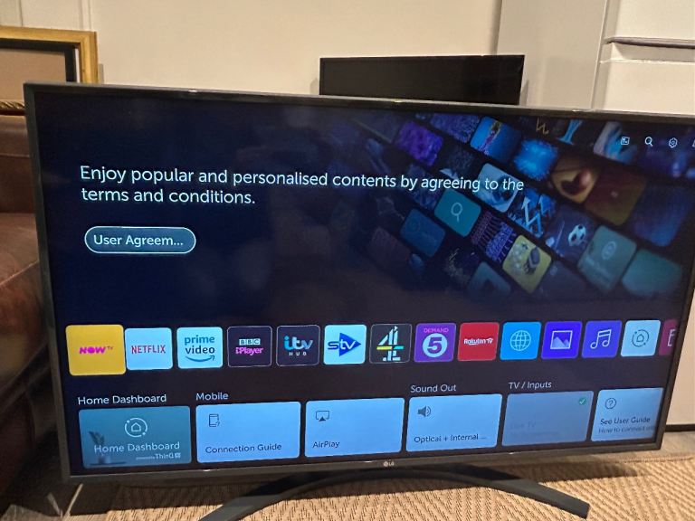 LG 49UM7400PLB 49-inch Smart TV with LG SJ5 Wireless Soundbar and Subwoofer