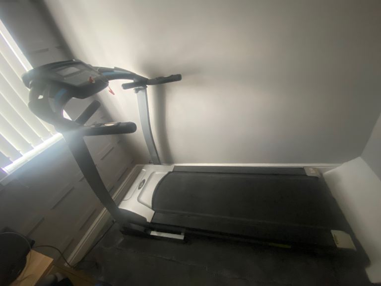 Roger black treadmill full working order pick up leeds 15 